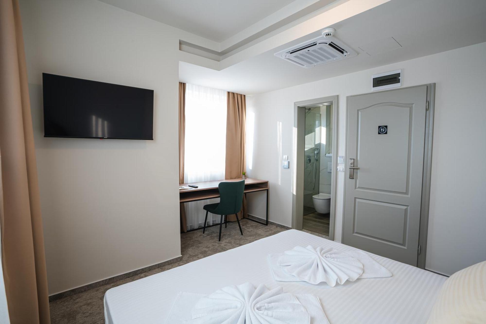 Hotel Nest 比耶利纳 外观 照片